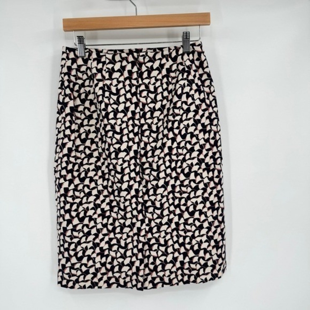 Ann Taylor Navy Blue/White Ginkgo Leaf Print Straight Pencil Skirt Women's Sz 2 - Picture 6 of 11